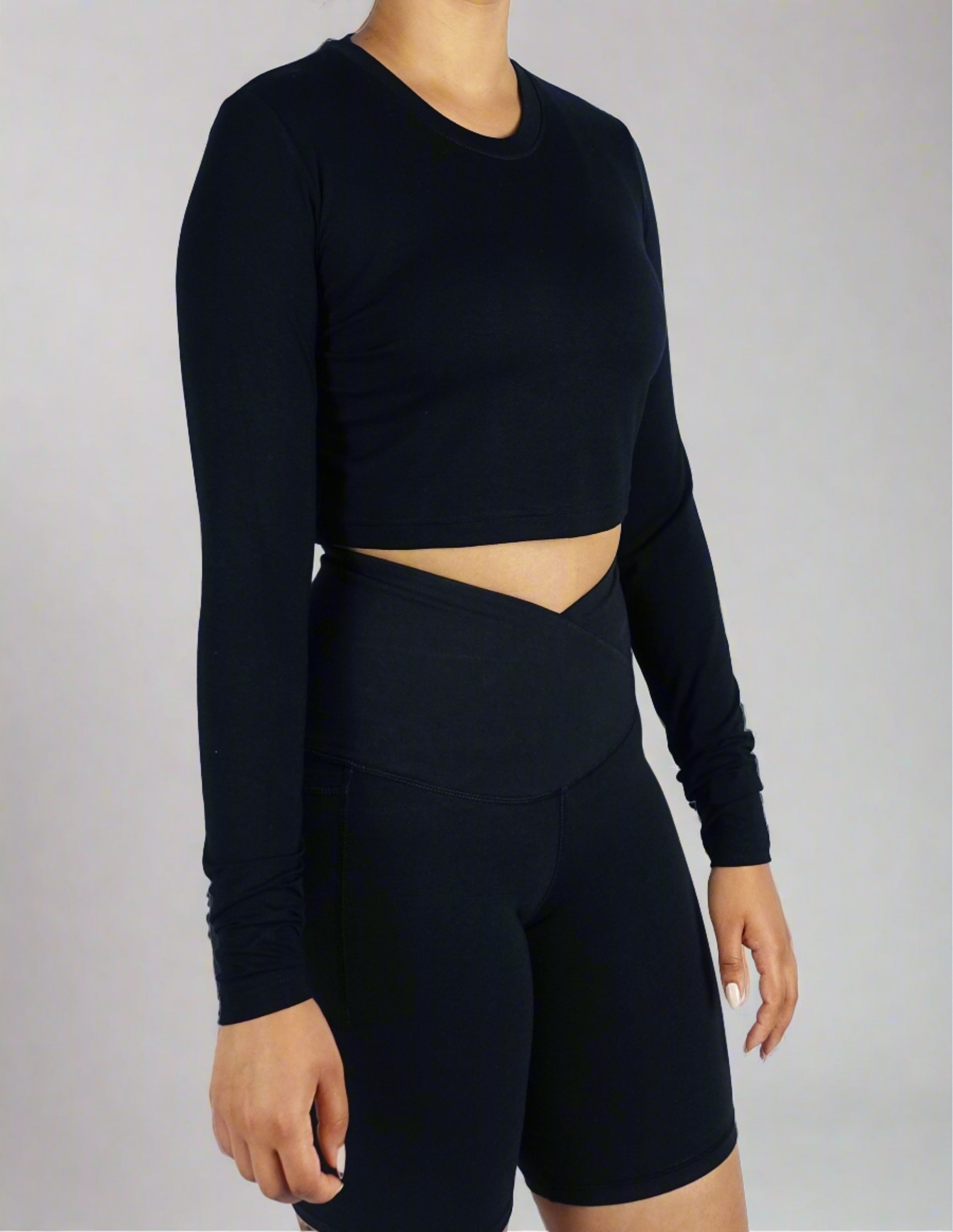 Sustainable long sleeve crop tee, black