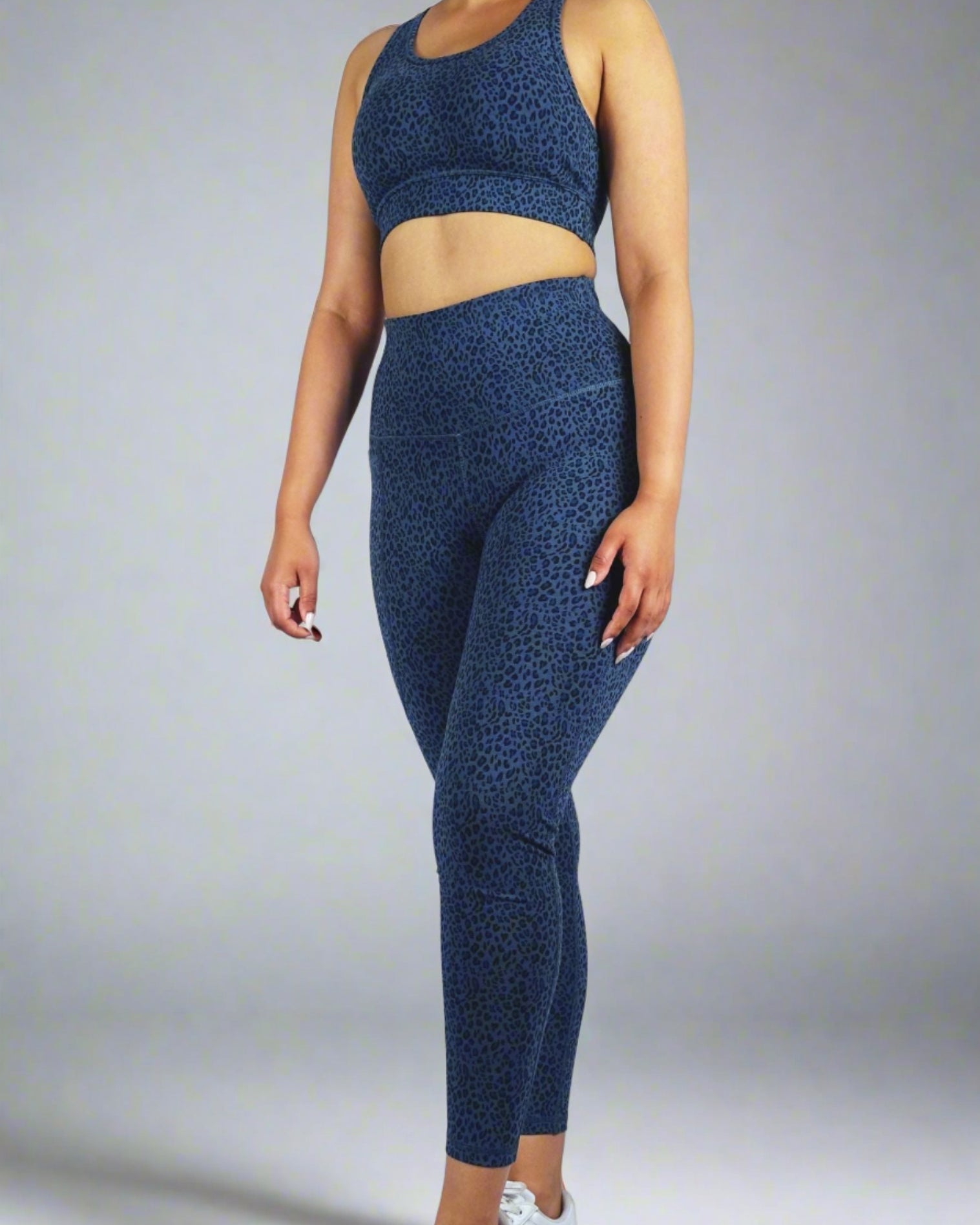 Phone Pocket Super soft bamboo Compression & Shaping Blue black leopard print leggings and tights