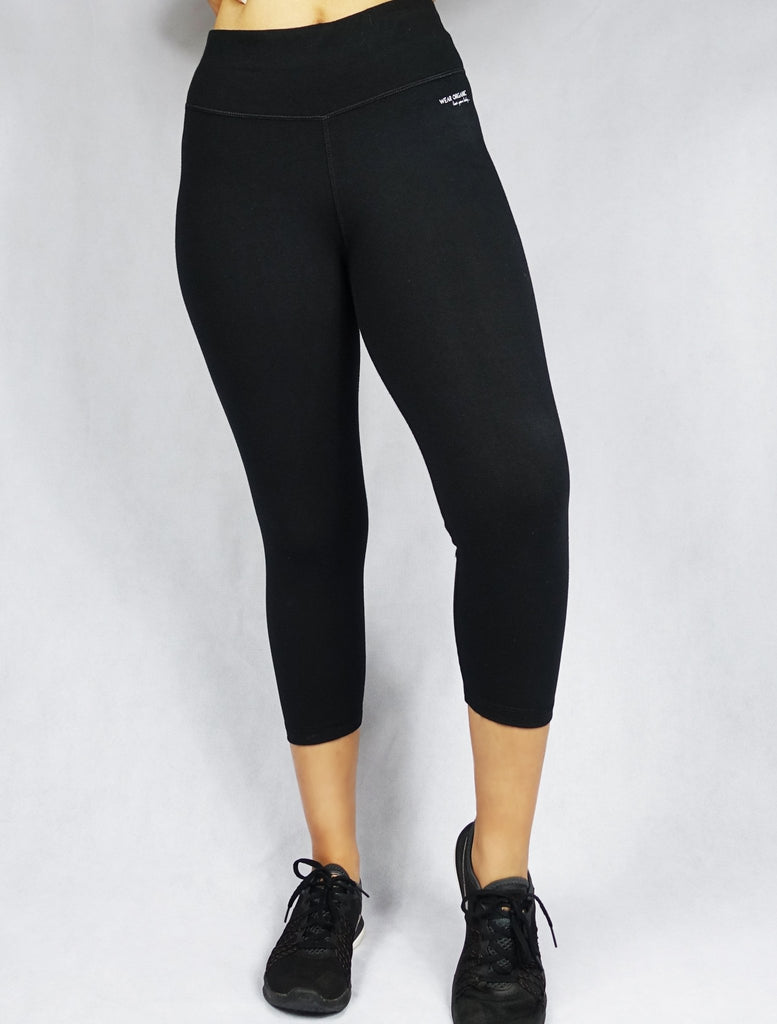 Women’s black crop legging  for workouts