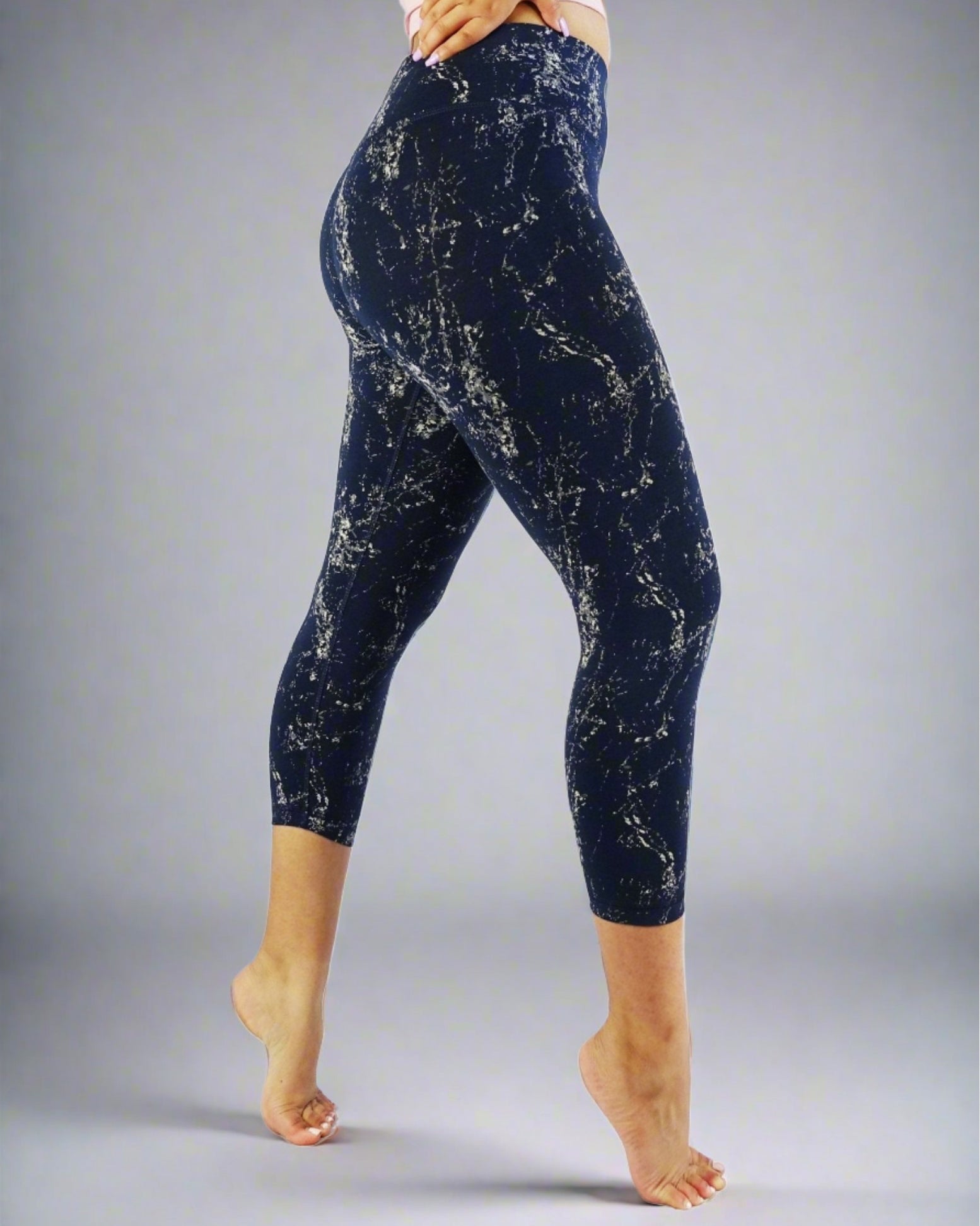 Side view of blue crop leggings, activewear