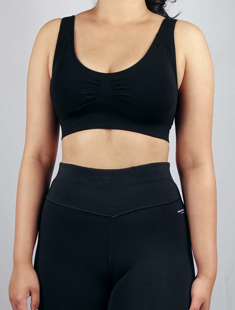Soft ribbed seamless wirefree bra with removable pads